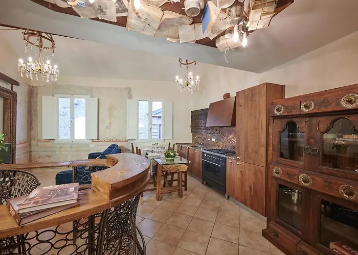 Leoni Suite